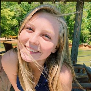 Meet your Posher, Annie